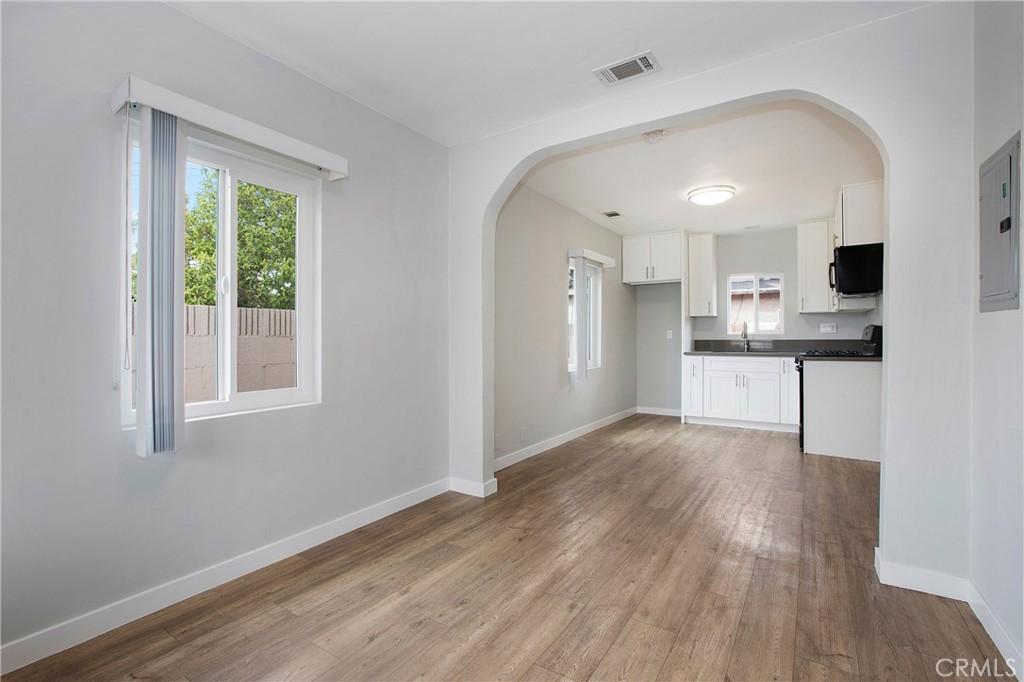 MLS #OC25155880 image #0