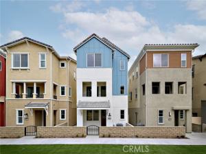 MLS #OC25156468 image #0