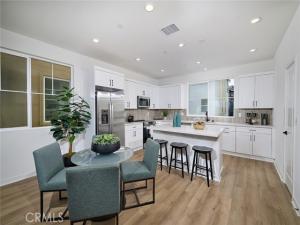 MLS #OC25156470 image #0