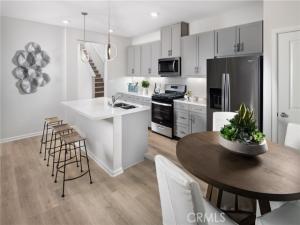 MLS #OC25157208 image #0