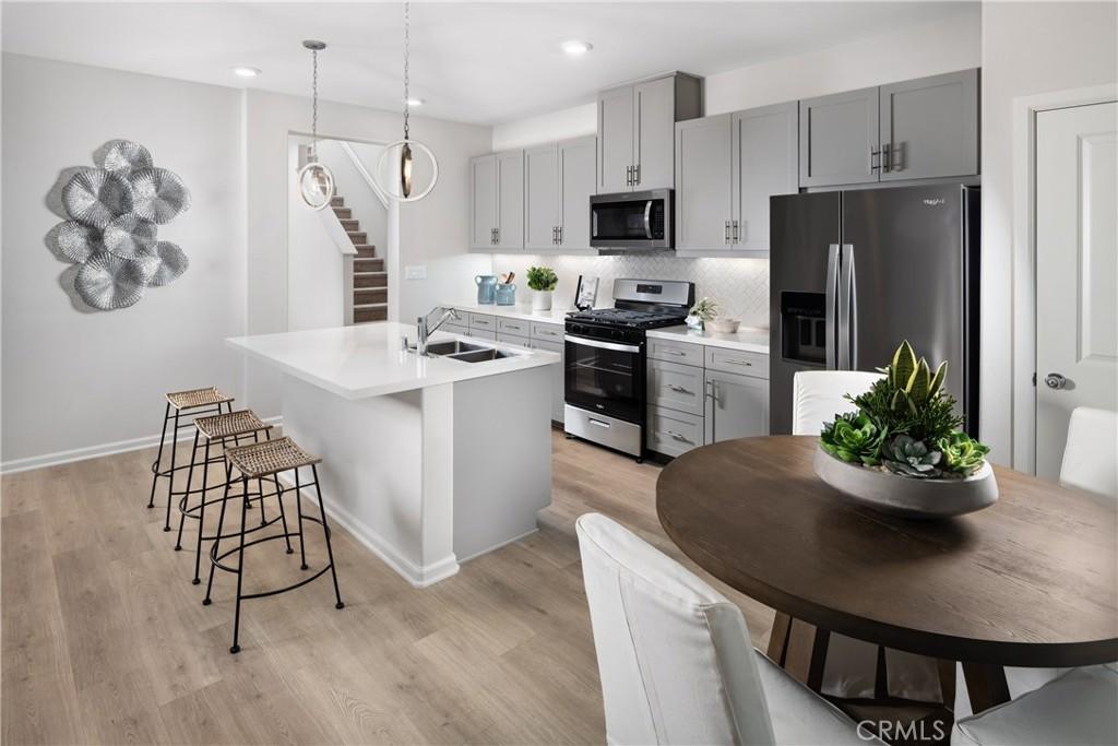 MLS #OC25157208 image #0