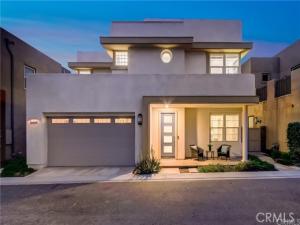 MLS #OC25157411 image #0