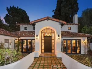 MLS #OC25158238 image #0