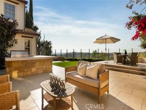 MLS #OC25158600 image #0