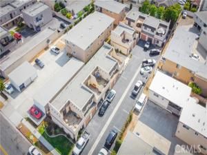 MLS #OC25159555 image #0