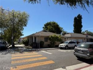 MLS #OC25160185 image #0