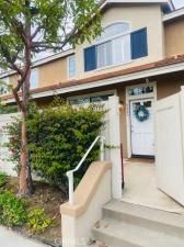 MLS #OC25162456 image #0