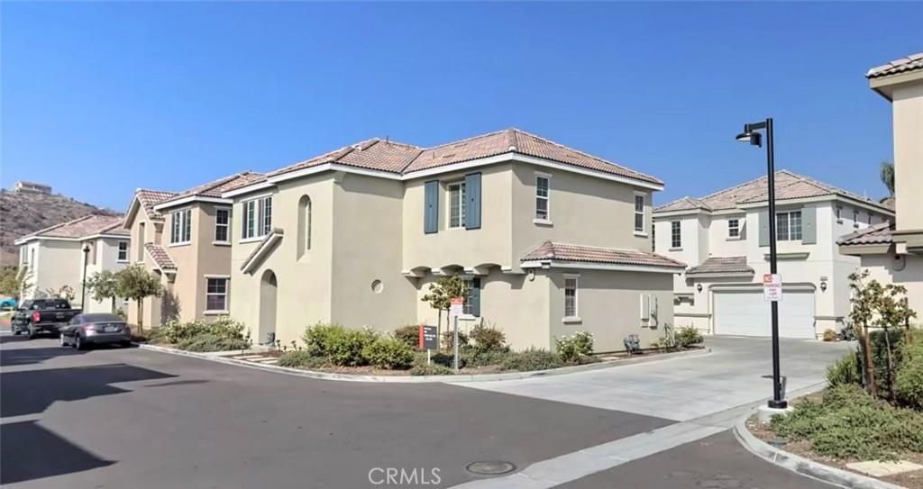MLS #OC25162651 image #0