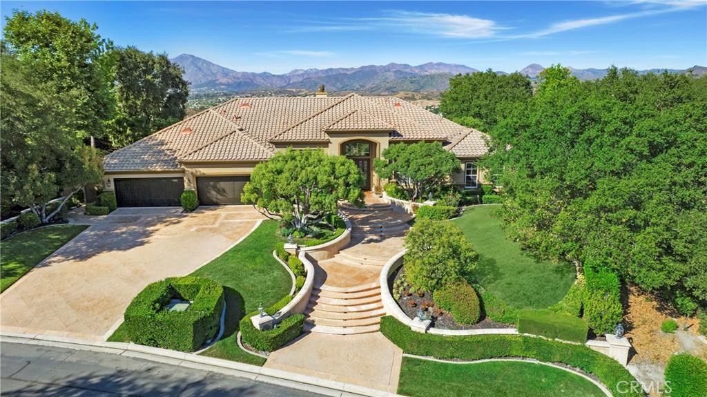 MLS #OC25163046 image #0