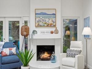 MLS #OC25163062 image #0