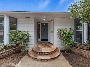 MLS #OC25163437 image #0