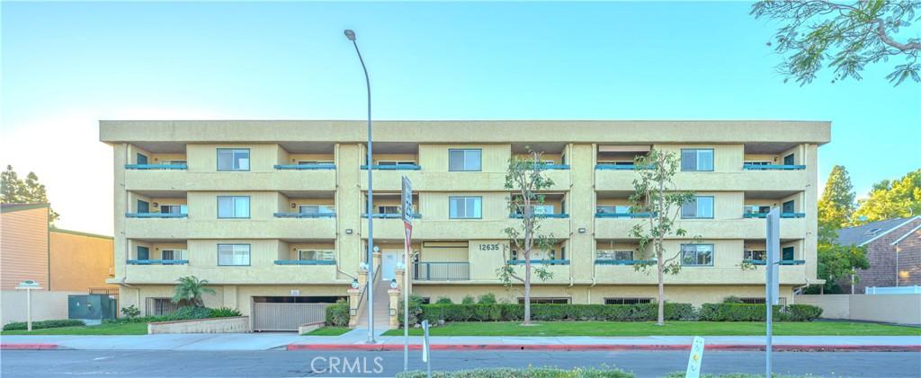 MLS #OC25163742 image #0