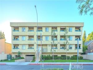 MLS #OC25163742 image #0