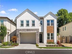 MLS #OC25164043 image #0