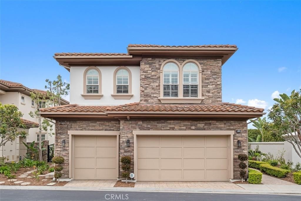 MLS #OC25164448 image #0