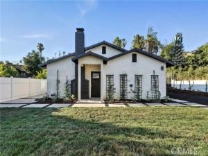 MLS #OC25164989 image #0