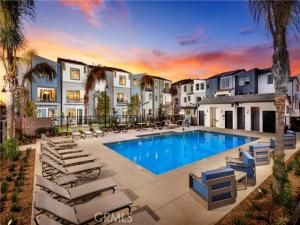 MLS #OC25165667 image #0