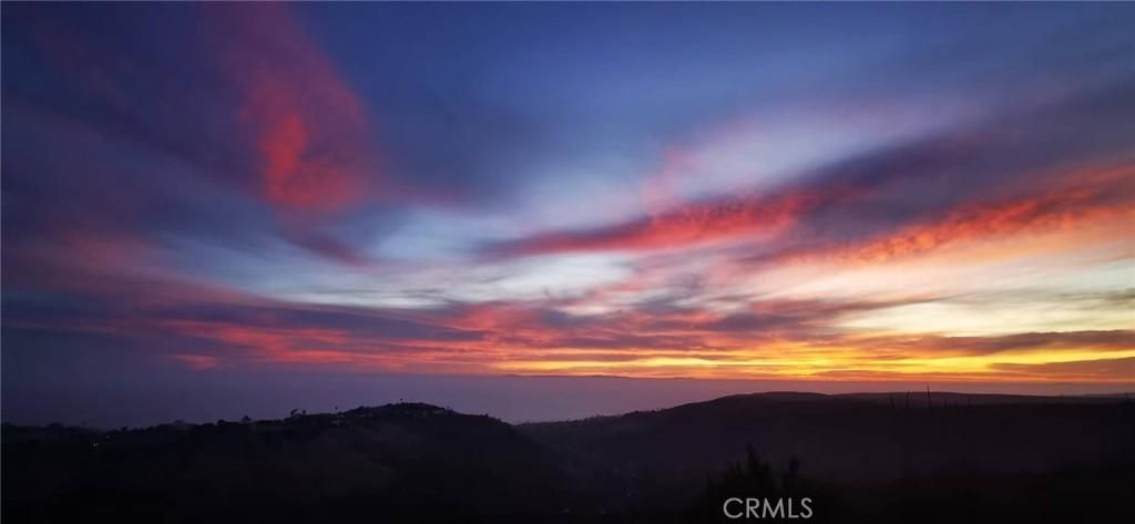 MLS #OC25165949 img 0