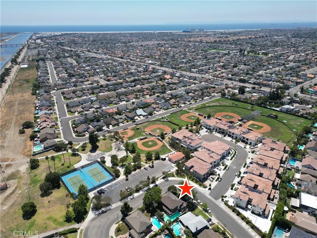 MLS #OC25166146 img 0