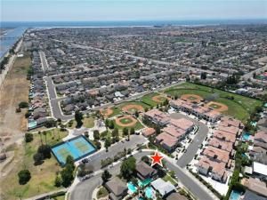 MLS #OC25166146 image #0