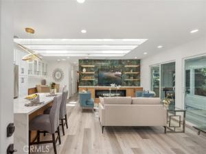 MLS #OC25166462 image #0