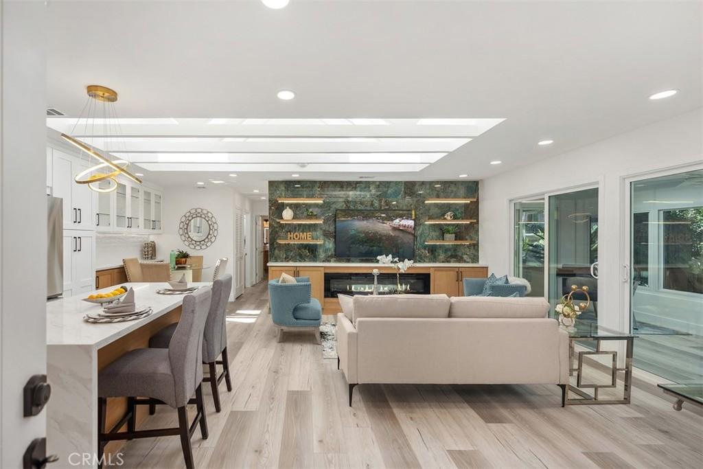 MLS #OC25166462 image #0