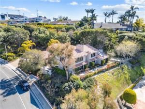 MLS #OC25166897 image #0