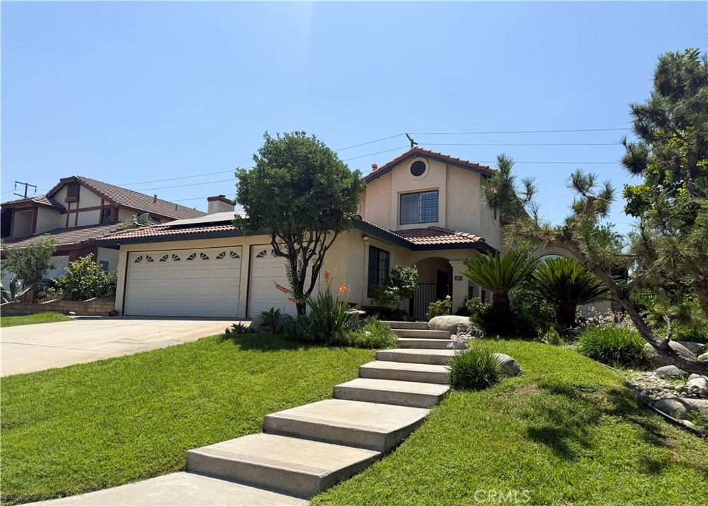 MLS #OC25167181 image #0