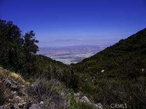 MLS #OC25169447 image #0