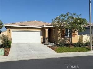 MLS #OC25169475 image #0