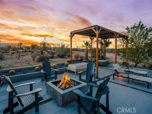 MLS #OC25170482 image #0