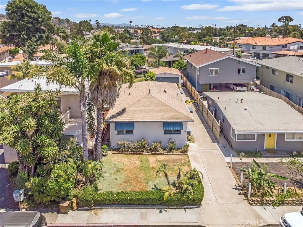 MLS #OC25171353 img 0