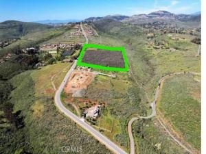 MLS #OC25171596 image #0