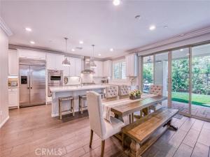 MLS #OC25171638 image #0