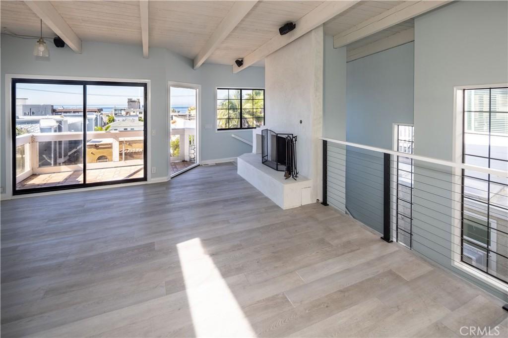 MLS #OC25171722 image #0