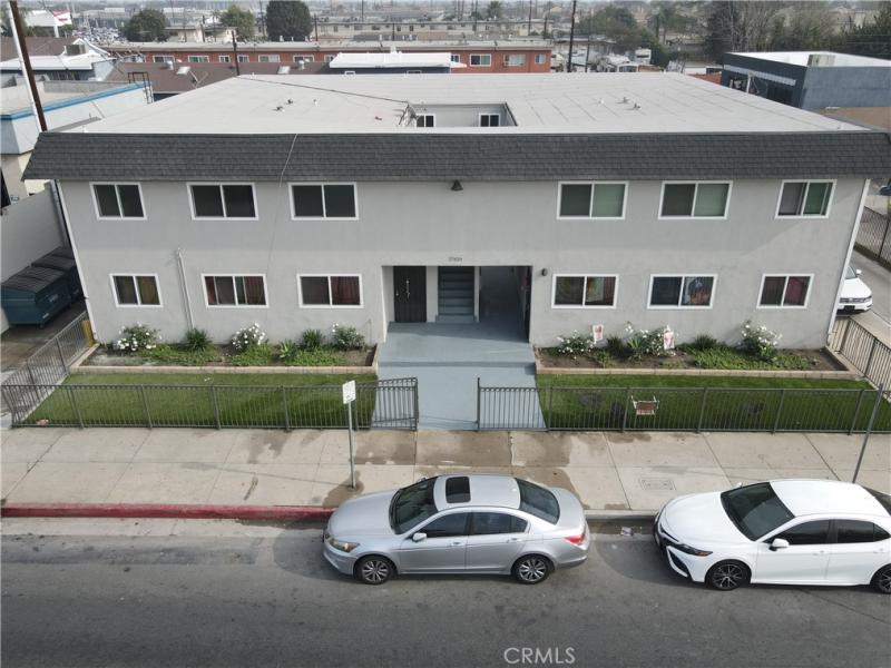 MLS #OC25172734 img 0