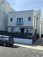 MLS #OC25173582 image #0