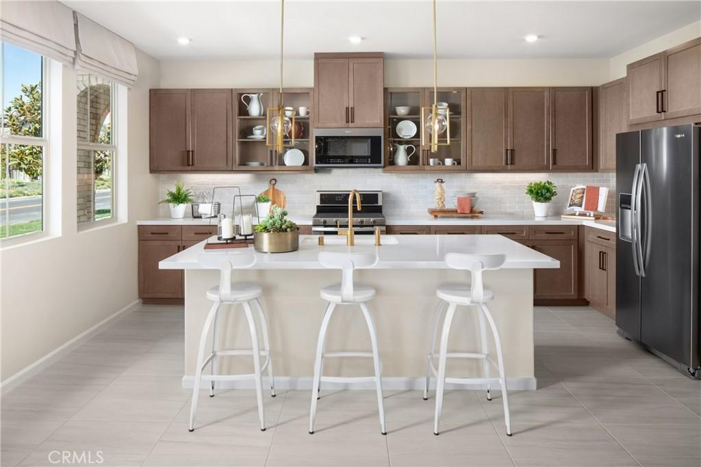 MLS #OC25174020 image #0