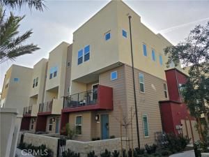 MLS #OC25174194 image #0