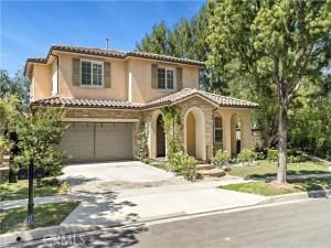 MLS #OC25174941 image #0