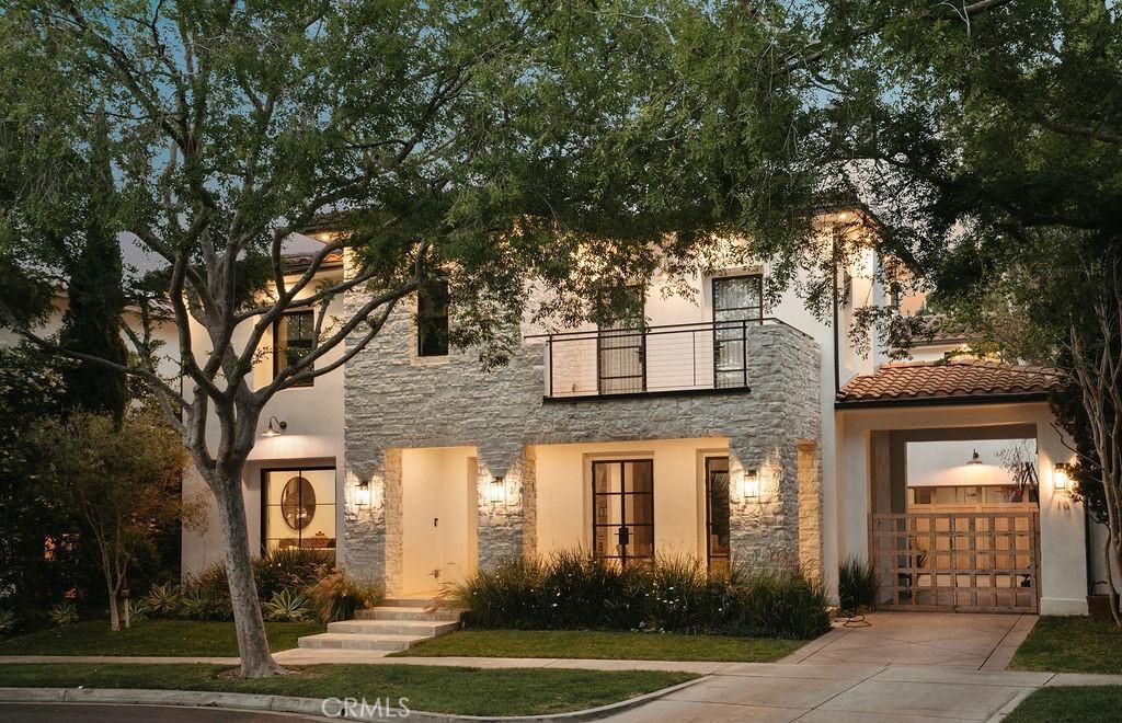 MLS #OC25175458 image #0