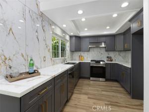 MLS #OC25176237 image #0