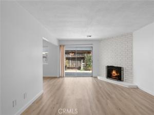 MLS #OC25176299 image #0