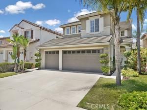 MLS #OC25177353 image #0