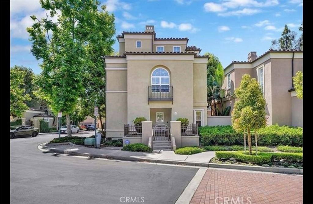 MLS #OC25177896 img 0