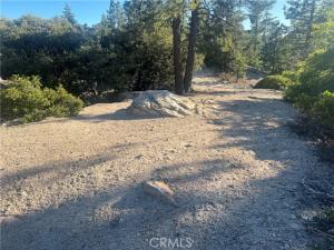 MLS #OC25179036 image #0