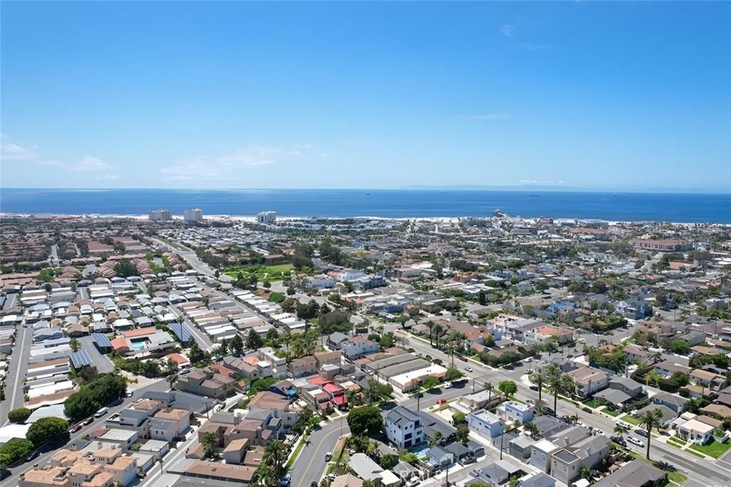 MLS #OC25179814 image #0