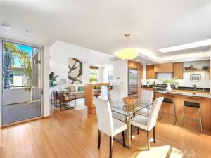 MLS #OC25180100 image #0