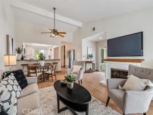 MLS #OC25180726 image #0