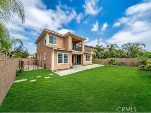 MLS #OC25181438 image #0